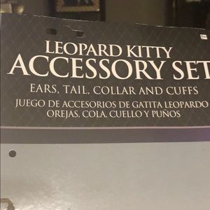 Leopard Kitty Accessory Set